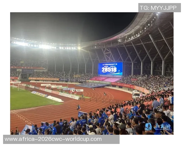 激情四溢的417足球之夜点燃梦想与希望的赛场盛宴 激情四溢的417足球之夜点燃梦想与希望的赛场盛宴